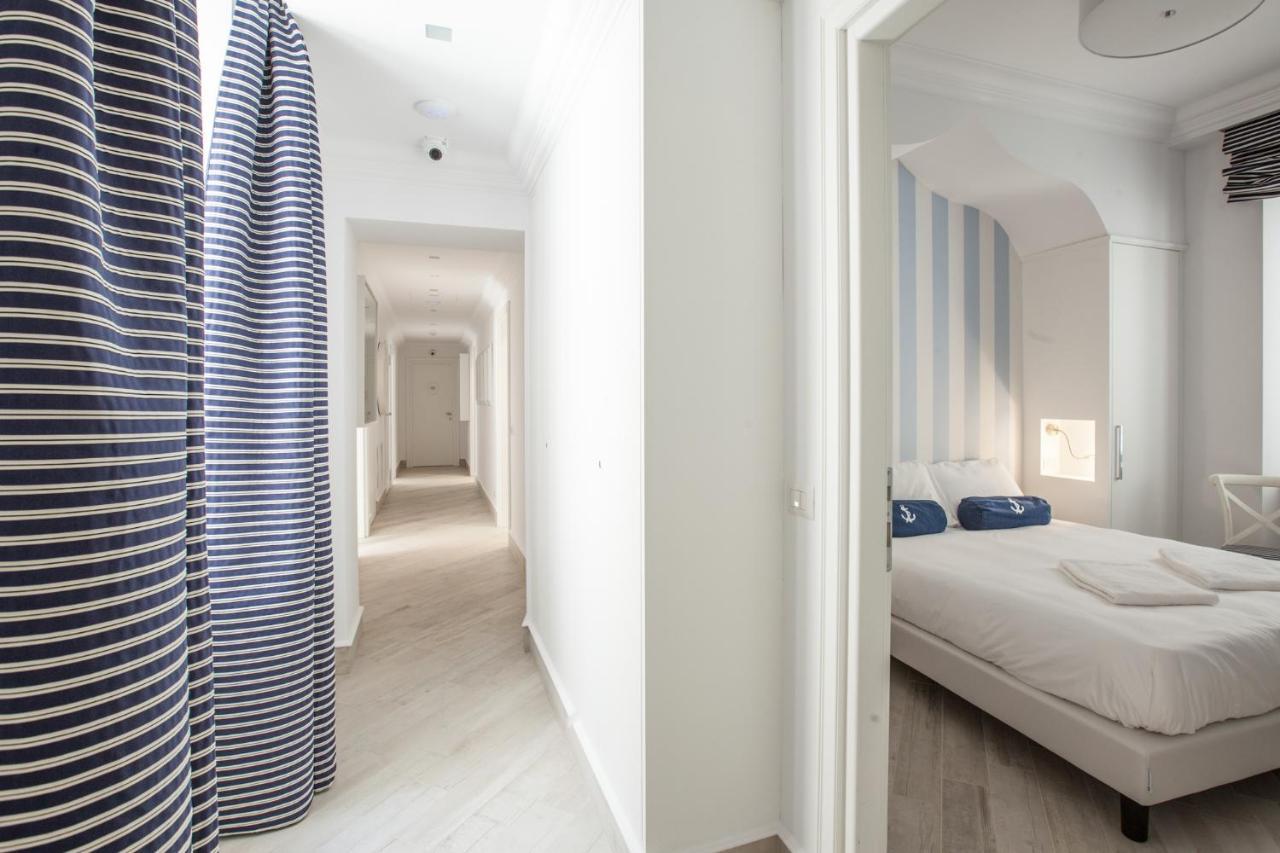 Hotel Marina Charming Rooms Finale Ligure Buitenkant foto