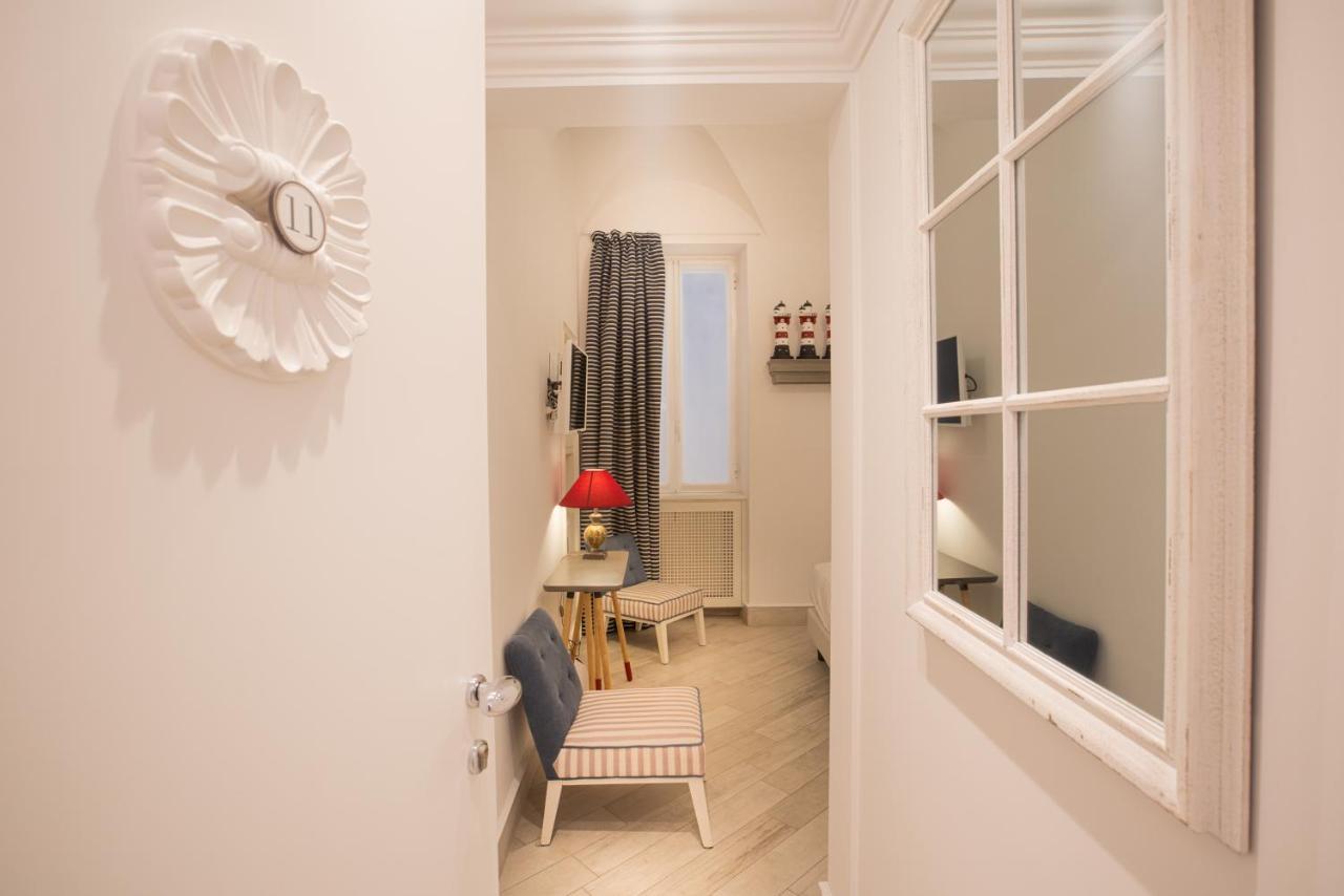 Hotel Marina Charming Rooms Finale Ligure Buitenkant foto