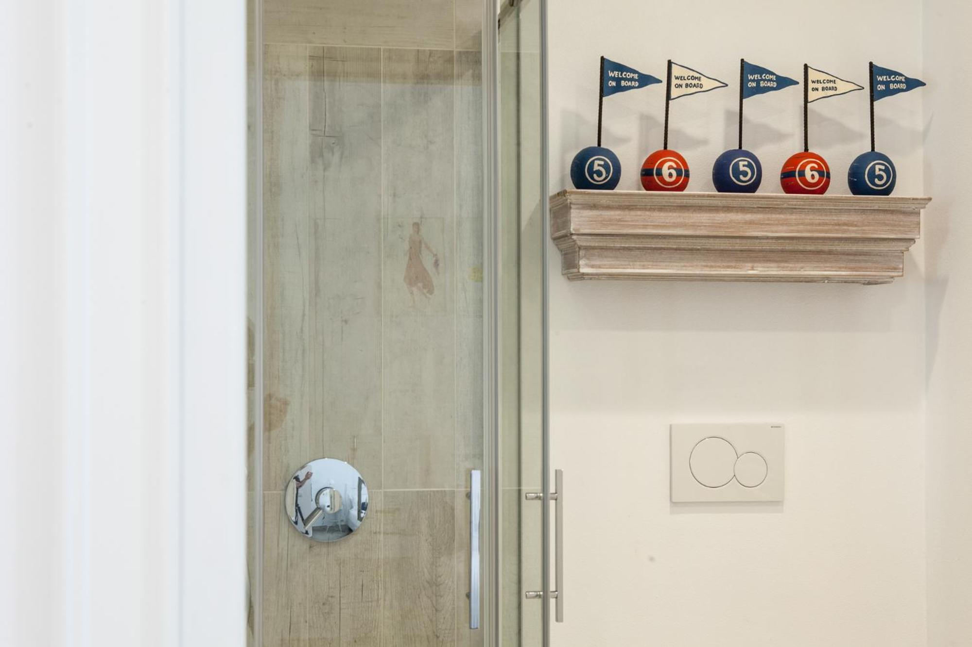 Hotel Marina Charming Rooms Finale Ligure Kamer foto