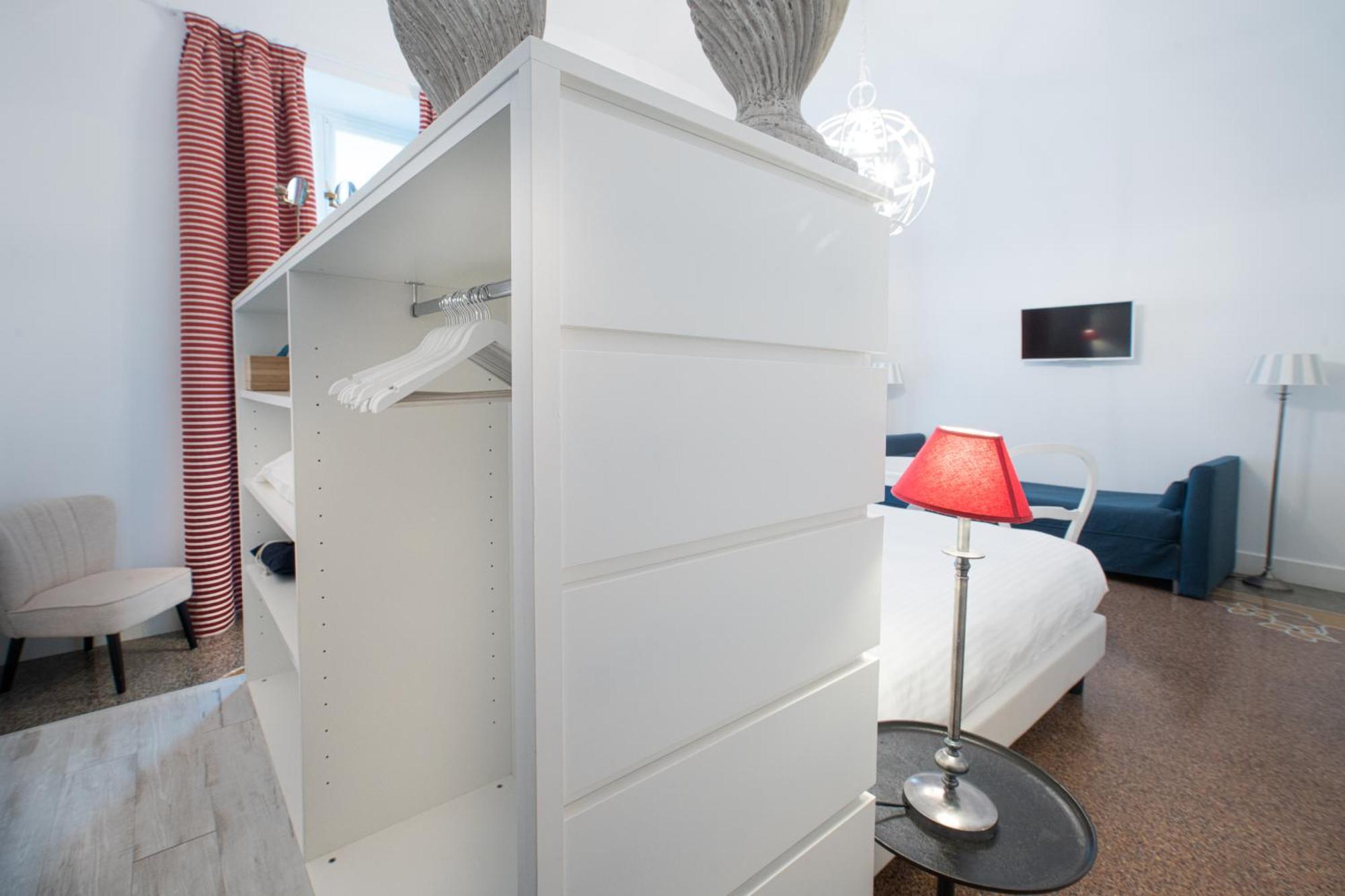 Hotel Marina Charming Rooms Finale Ligure Kamer foto
