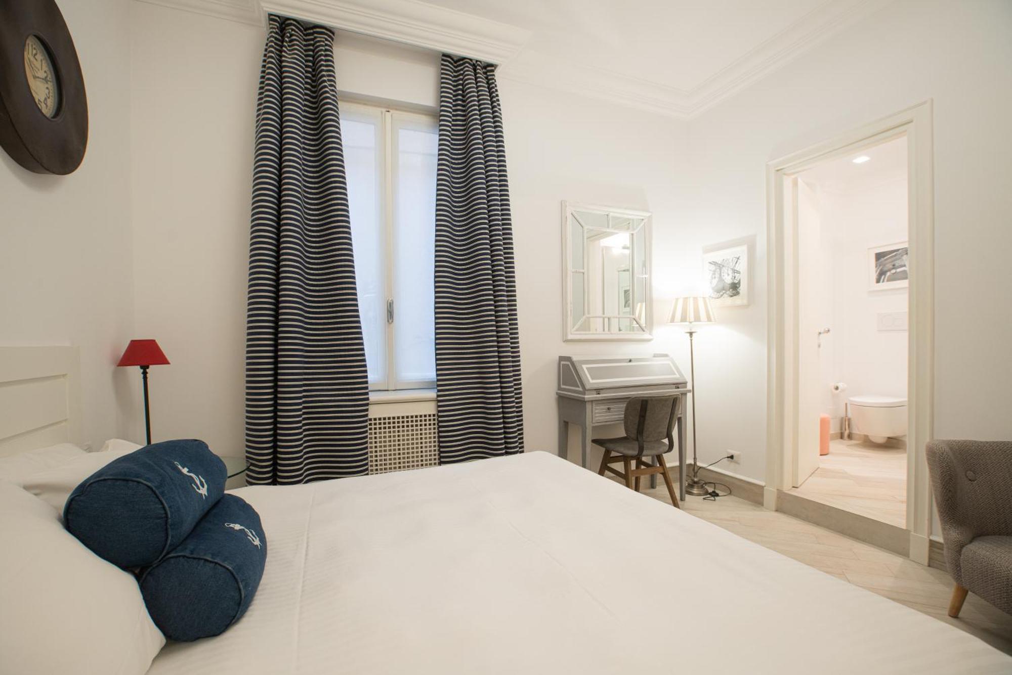 Hotel Marina Charming Rooms Finale Ligure Kamer foto